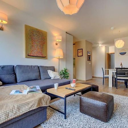 Spacious Home Office With Secure Garage In Sofia Eksteriør billede